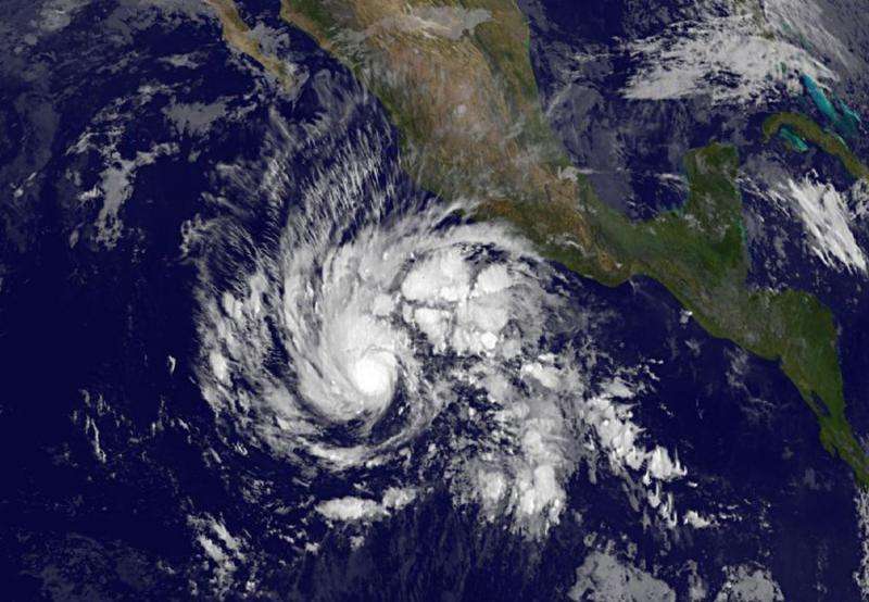 Satellite video shows Hurricane Sandra moving north along Mexico's west coast