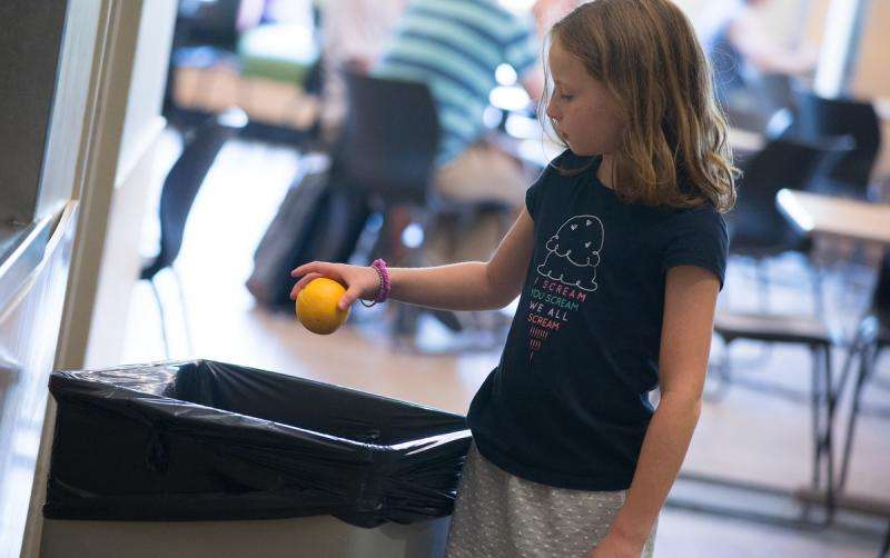 School lunch study: Visual proof kids are tossing mandated fruits and veggies in trash