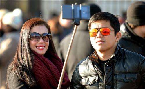 Selfie stick bans go into effect at French, UK attractions