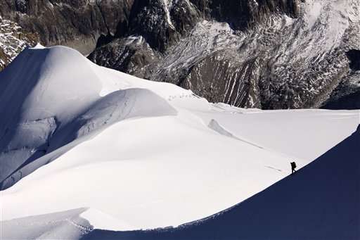 Skiing, climbing, global warming: French Alps show dilemma