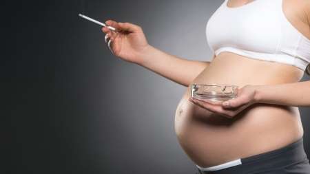 Smoking while pregnant affects the livers of boys and girls differently