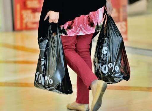 So-called &quot;single-use&quot; plastic shopping bags will be banned beginning in 2018 in Montreal, a move that will affect hal