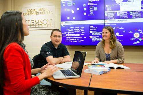 Social media training works best for student-athletes, study shows