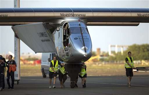 Solar plane suspends journey in Hawaii after battery damage