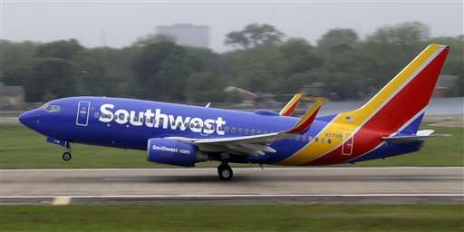 Southwest warns Monday travelers to plan ahead after delays