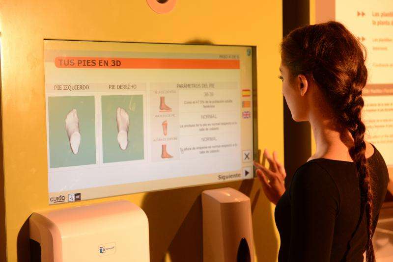 SUNfeet technology for the customization of comfort insoles using a smartphone