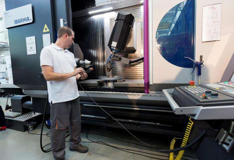 Tecnalia, Ibarmia and the UPV/EHU showcase the biggest 3-D printing machine for industry