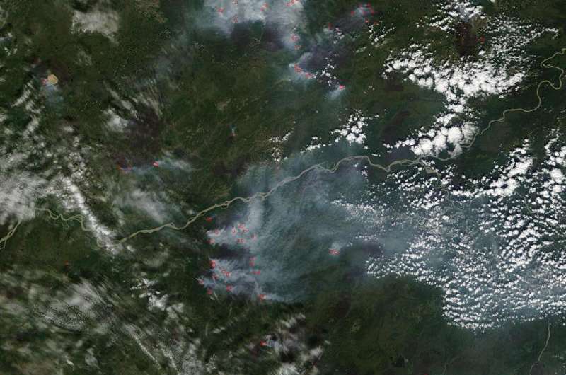 Terra captures Alaskan wildfires
