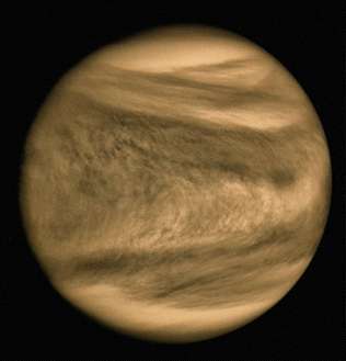 The huge “Y” in the atmosphere of Venus due to a wave distorted by the wind
