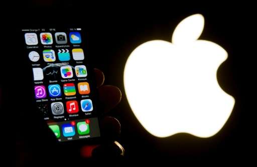The newest software powering Apple mobile devices allows apps that block ads from pages while surfing the Internet using Safari 