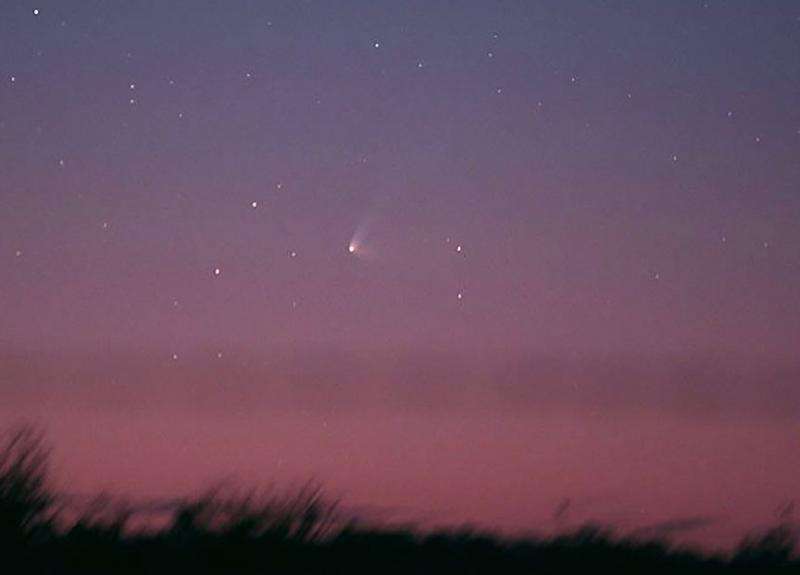 Three-tailed Comet Q1 PanSTARRS lights up Southern skies
