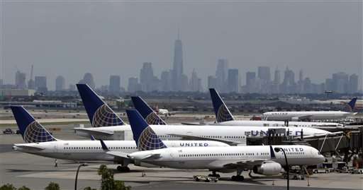 United suffers 2nd major grounding in 2 months