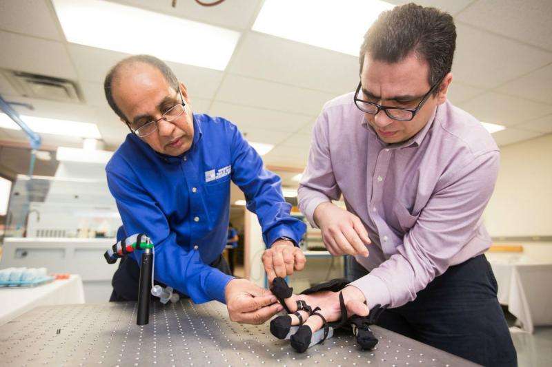UTARI researchers developing soft robotic glove for post-stroke hand rehabilitation