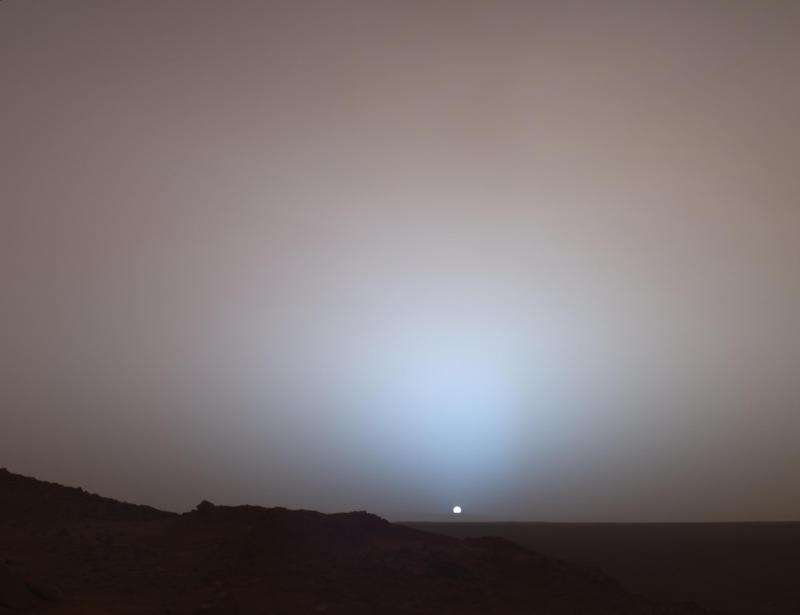 What makes Mars sunsets different from Earth’s?