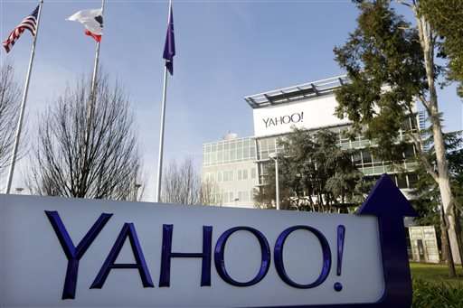 Yahoo's revenue slips again in 3Q as turnaround falters