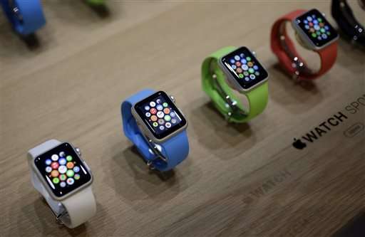 Your guide to trying on, ordering Apple Watch