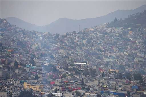 After worst smog in 11 years, Mexico City braces for more