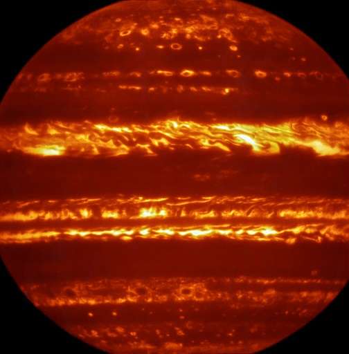An image obtained using the European Southern Observatory (ESO) Very Large Telescope shows a new infrared image of Jupiter in a 
