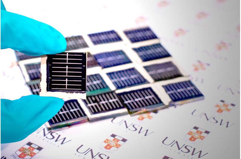 At last: Non-toxic and cheap thin-film solar cells for 'zero-energy' buildings