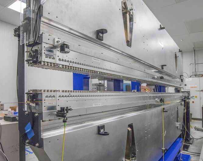Berkeley Lab working on key components for LCLS-II x-ray lasers
