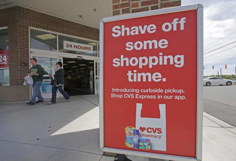 Drugstore chain CVS pushes convenience with curbside pickups