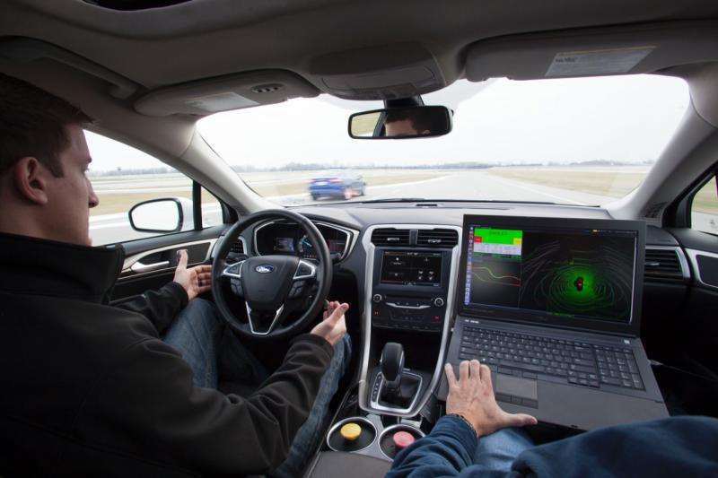 How an autonomous Ford hybrid manages to drive in the snow