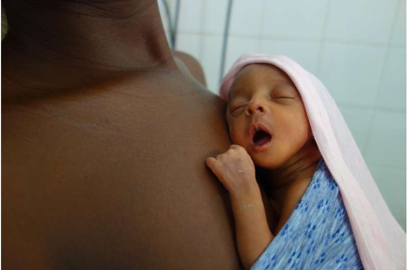 Kangaroo mother care helps premature babies thrive 20 years later -- study