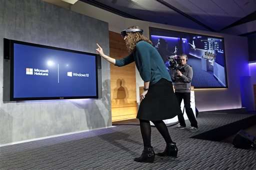 Microsoft to ship developer HoloLens for $3,000 in March