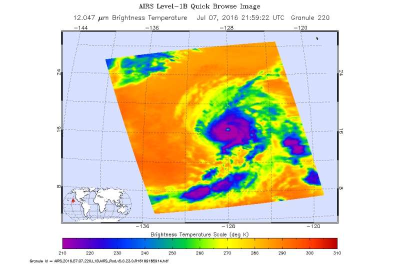 NASA sees Hurricane Blas closing its eye