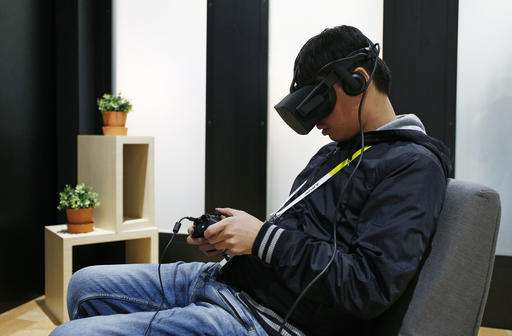 Oculus Rift begins shipping; reviews suggest waiting is OK