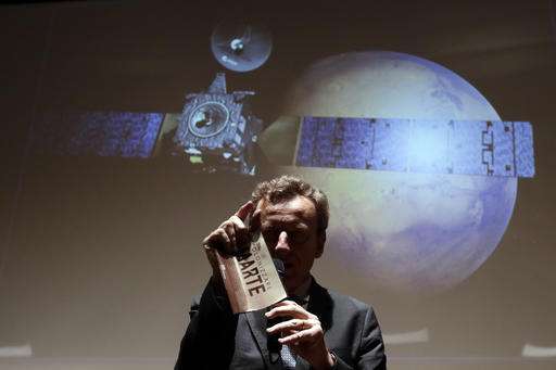 Photos show European Mars probe crashed, may have exploded (Update)