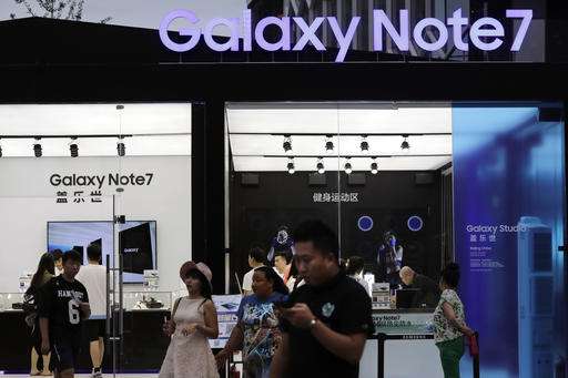 Samsung says three reports of China phone battery fire