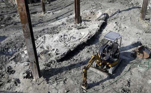 Shipwreck from 1800s uncovered in Boston's Seaport District