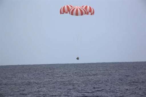 SpaceX Dragon returns to Earth with precious science load