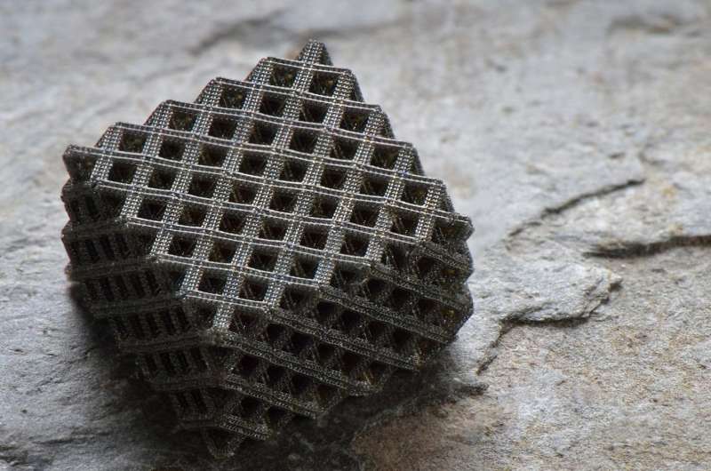 Scientists develop way to upsize nanostructures into light, flexible 3-D printed materials