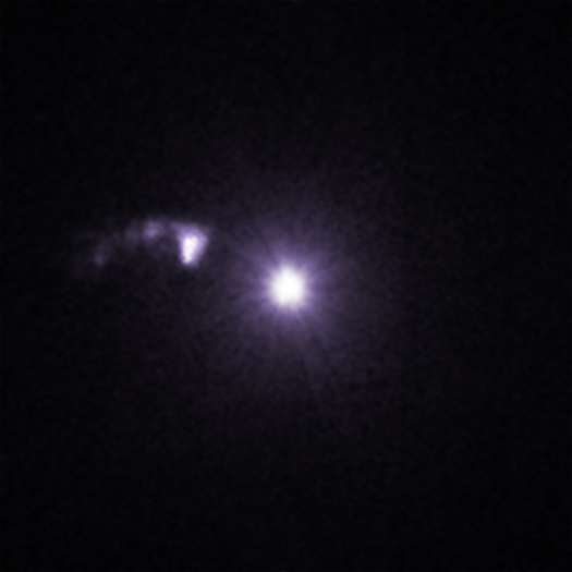 Astronomers use light from X-ray source to study nearby stellar cloud