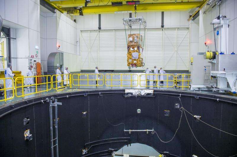 Image: Sentinel-2B entering LSS