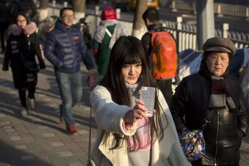 China's live-streaming sites offer chance to gain cash, fame