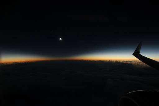 Flight to Hawaii promises prime view of total solar eclipse