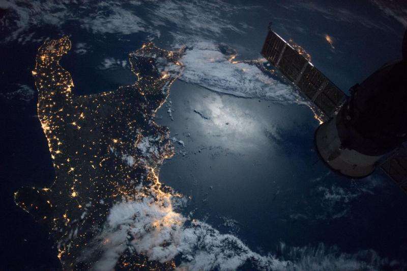 Image: Space station flight over the southern tip of Italy