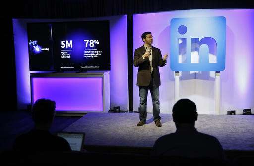 LinkedIn adding new training features, news feeds and 'bots'
