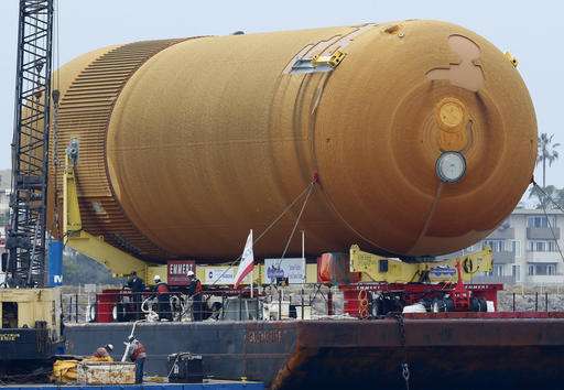 Space shuttle external tank to be displayed in Los Angeles (Update)