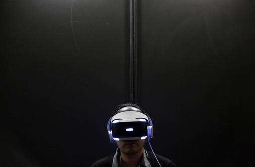 VR arrives at Tokyo Game Show, counted on to revive industry