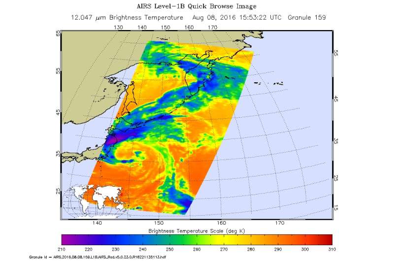 NASA sees Tropical Storm Omais weakening near Japan