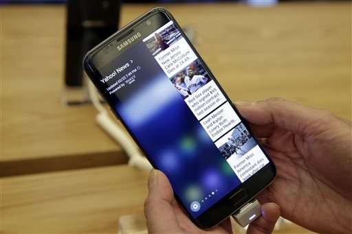 Durability tests: Samsung phones survive water, not falls