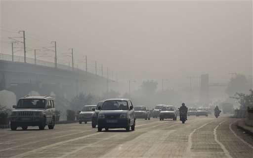 Indian capital starts limiting cars for two weeks to clear air