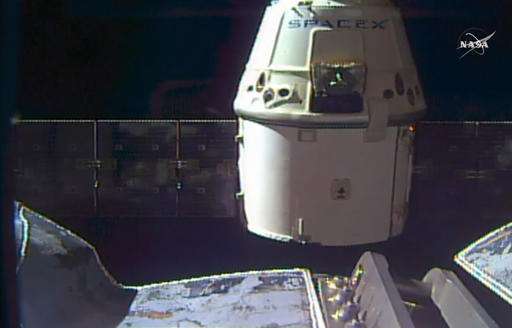SpaceX Dragon heads back to Earth with station science, gear