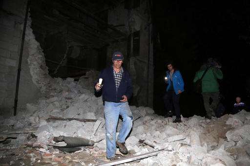 Two quakes rattle Italy, crumbling buildings and causing panic