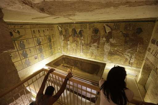 Egypt says scan of King Tut's burial tomb shows hidden rooms