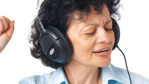 Singing improves speech of people with Parkinson's, but more research needed